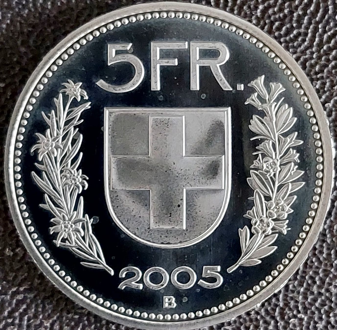 Tutti le monete: 5 Franken 2005 stgl. / aus Münzsatz – Nuovo (secondo la descrizione) da Arch venduto da coinsandmore