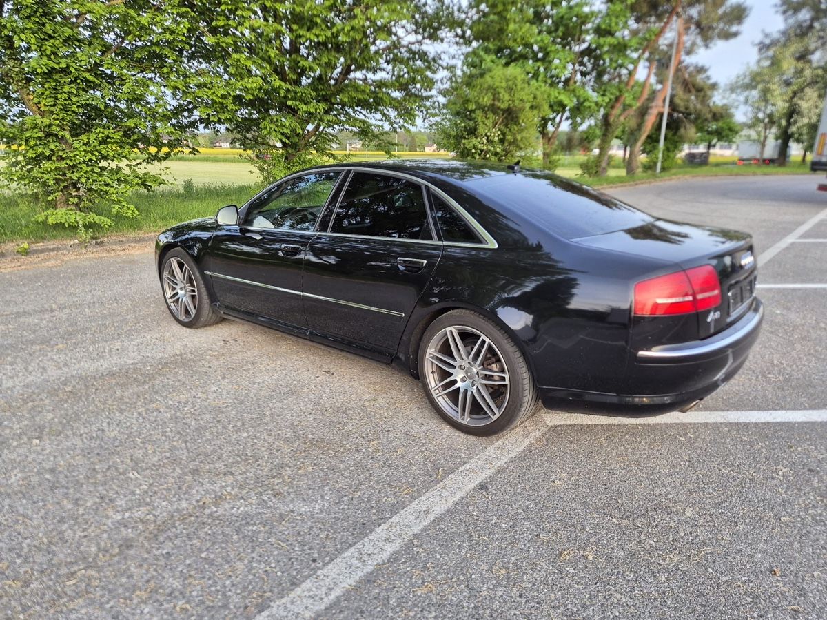 Audi Automobili: Audi A8 3.0 TDI Quattro – Usato da Oftringen venduto da Bergadler 3