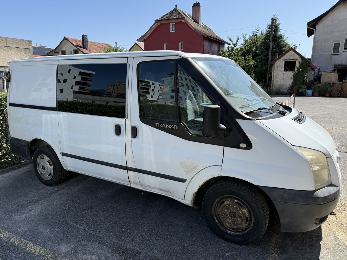 Ford Nutzfahrzeuge: Ford Transit pour bricoleur ou pour pièces – Defekt aus Orbe von G1o 2