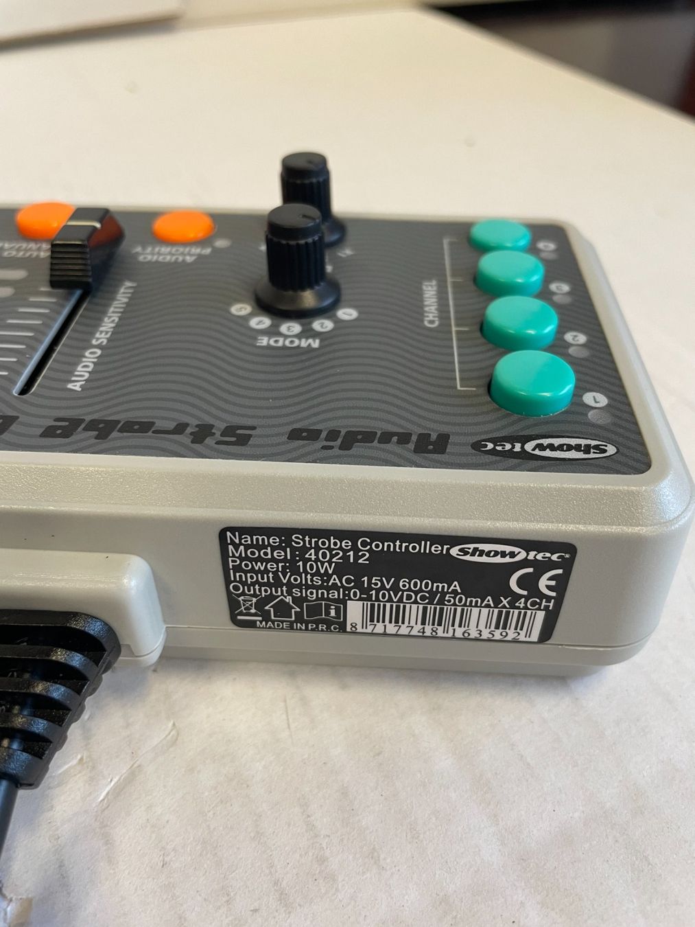 Sistema di controllo: Showtec Thunderstrobe 80 Controller, musikgesteuert  (A16) – Nuovo (secondo la descrizione) da Däniken SO venduto da Profog1 2