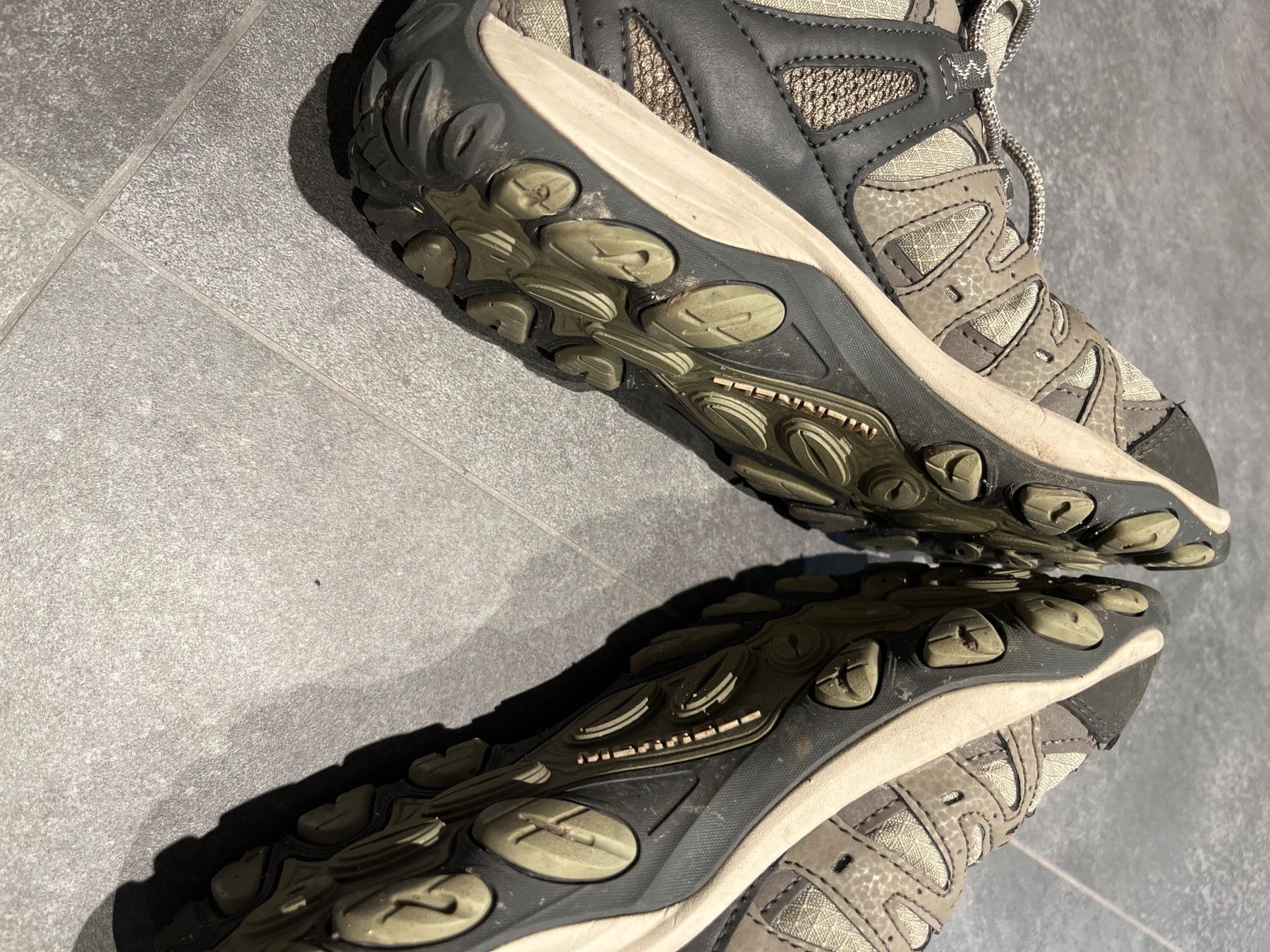 Merrell Scarpe da donna: Trekking Schuhe Merrell Gore-Tex – Usato da Mühlethurnen venduto da PaescuM26 2