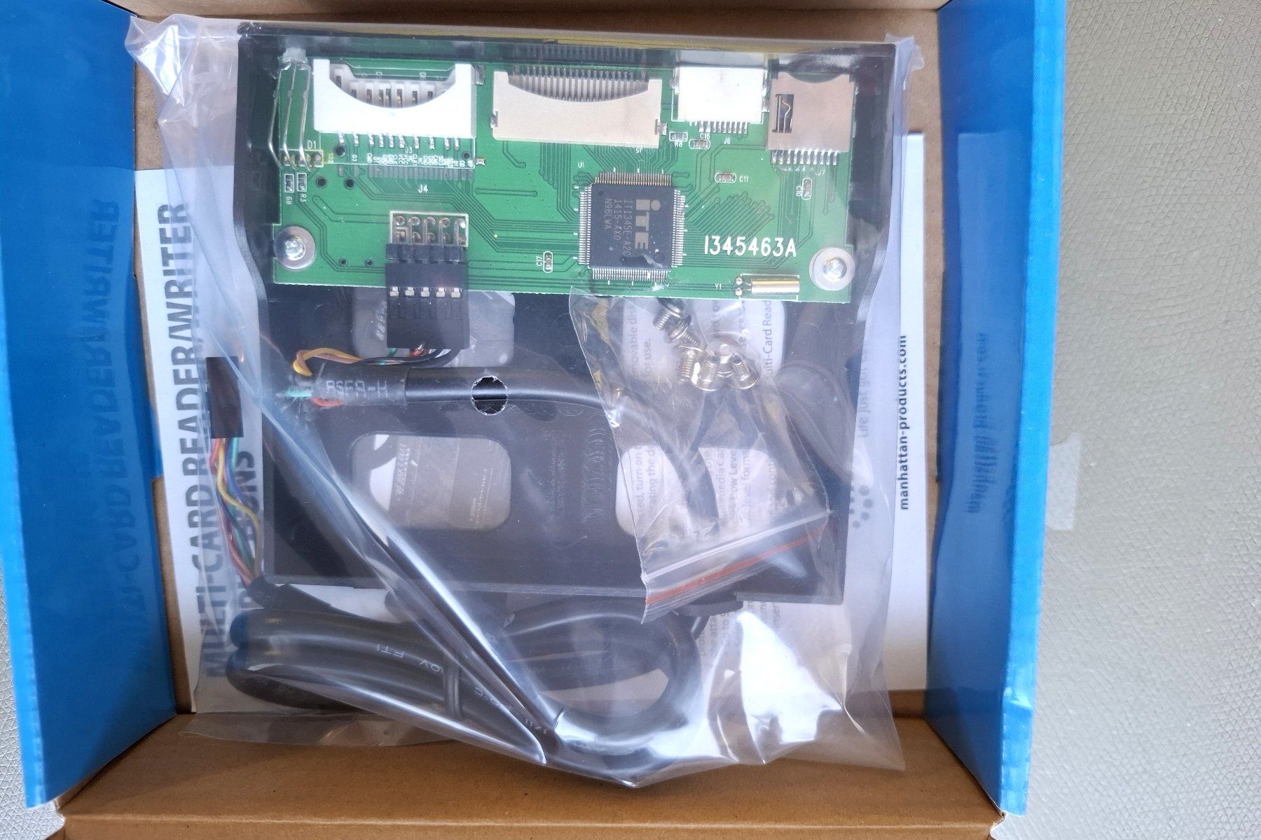 Lettori di schede: Card Reader/Writer von manhattan – Usato da Marthalen venduto da cay2mar 1