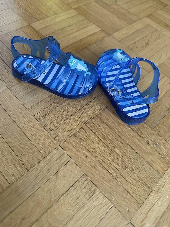 Chaussures garçon: Kinder Sandalen Grösse 21  – D'occasion à Kloten par Privat2011