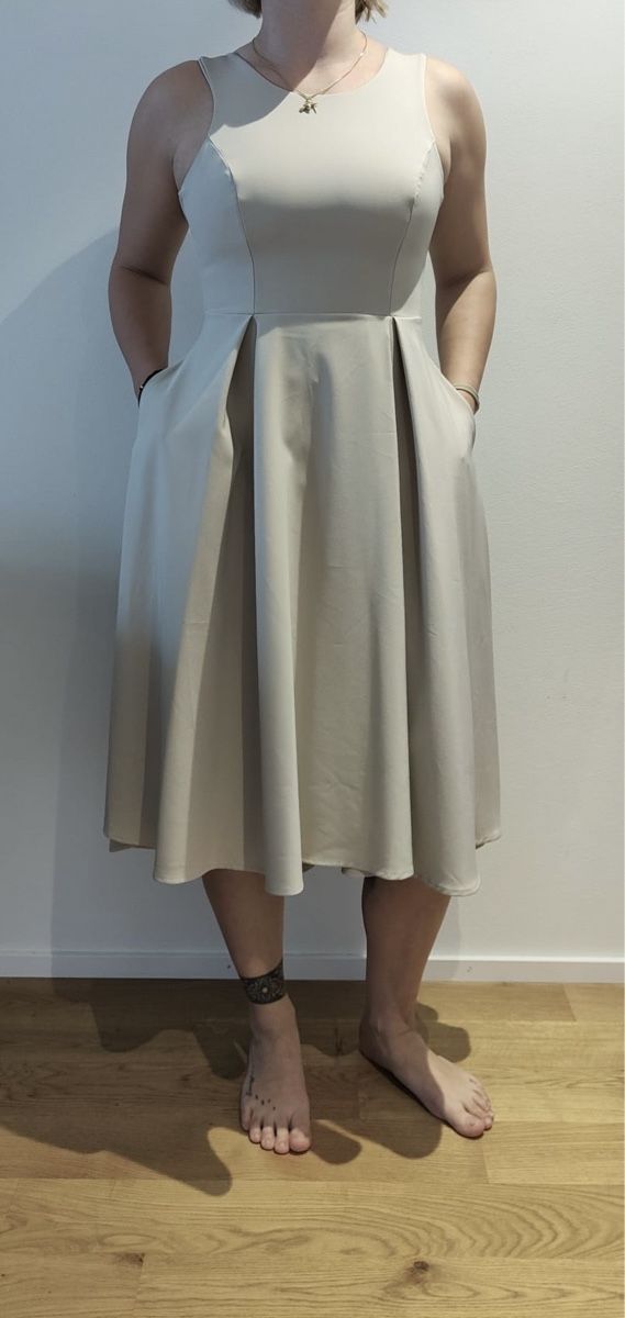 Vestiti: Kleid Rinascimento – Nuovo (secondo la descrizione) da Lupsingen venduto da jea_rj7b 1