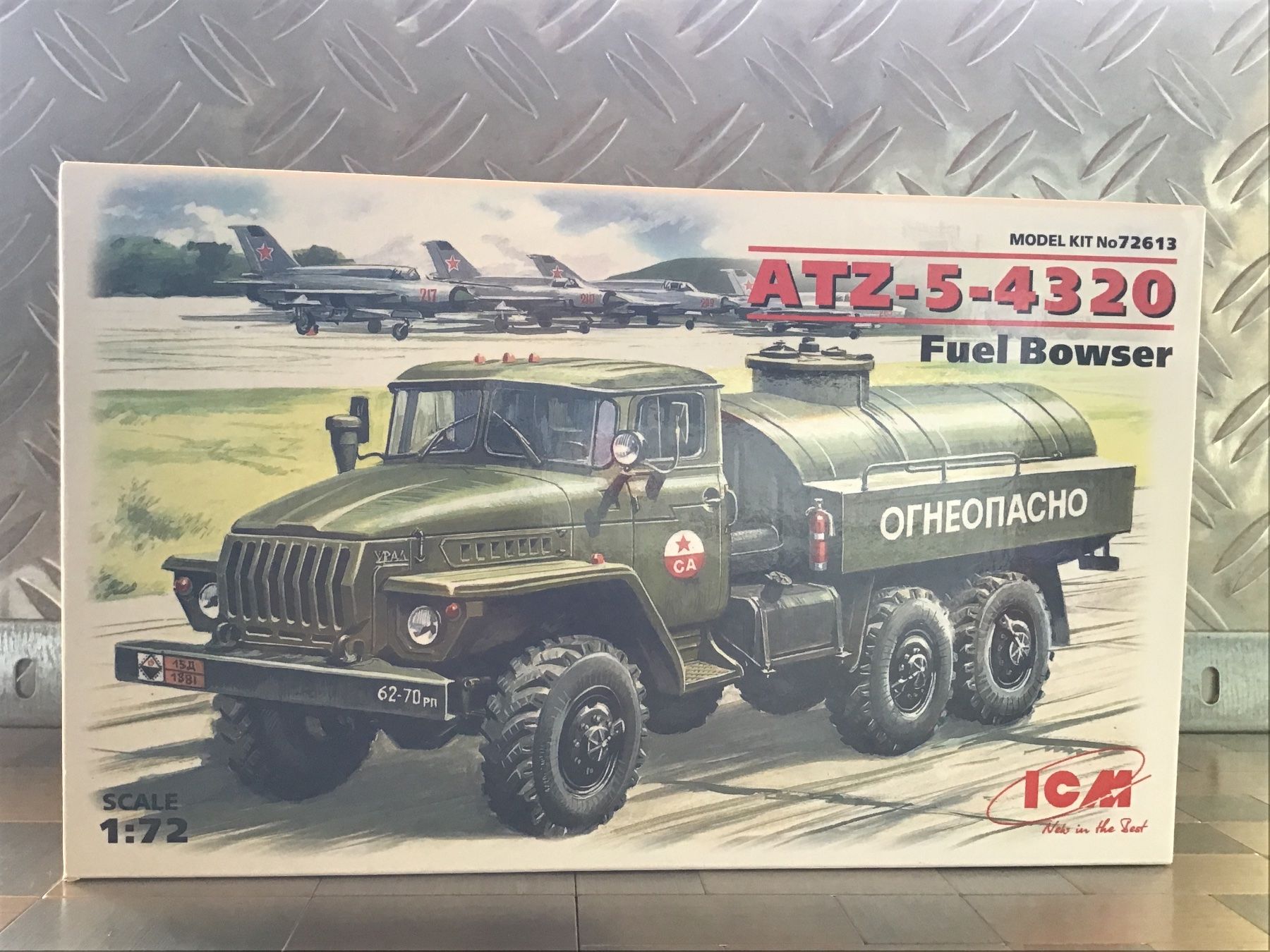 Kit di modellismo & Modellini statici: FUEL BOWSER ATZ-5-4320 1:72 – Nuovo (secondo la descrizione) da Männedorf venduto da Spezial-Modelle