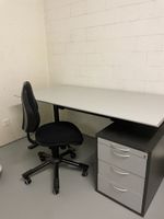 Origineller Bürotisch, XL Set Mit Korpus und Bürostuhl