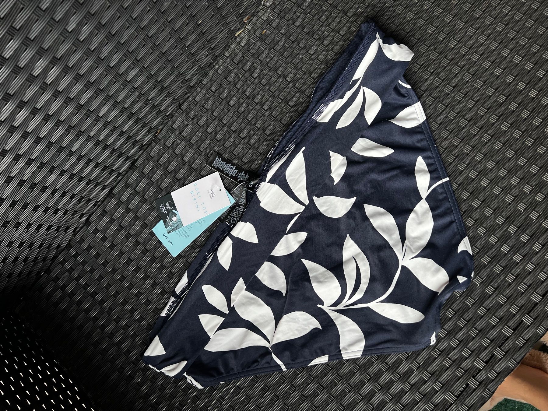 Caleçons de bain: M&S 50 Badehose Neue – Neuf avec emballage d'origine à Riehen par edu_92w7 4