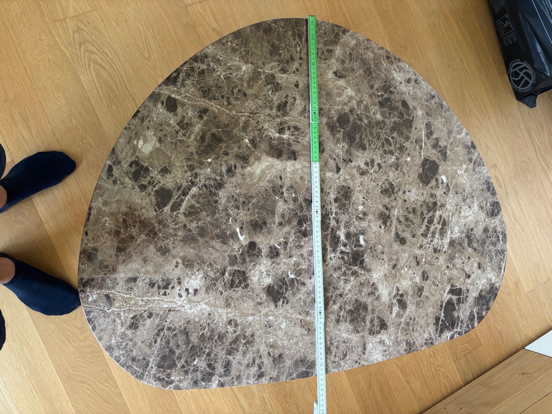 Tables: Beistelltisch Marmor Optik gebraucht – D'occasion à Gutenswil par marcoXIII 2