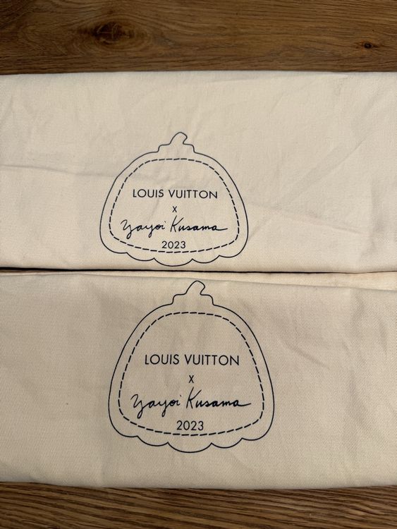 Louis Vuitton Scarpe da uomo: Sneaker Louis Vuitton x Yayoi Kusama trainer White Blue – Nuovo e nell'imballaggio originale da Bern venduto da LVGG 4