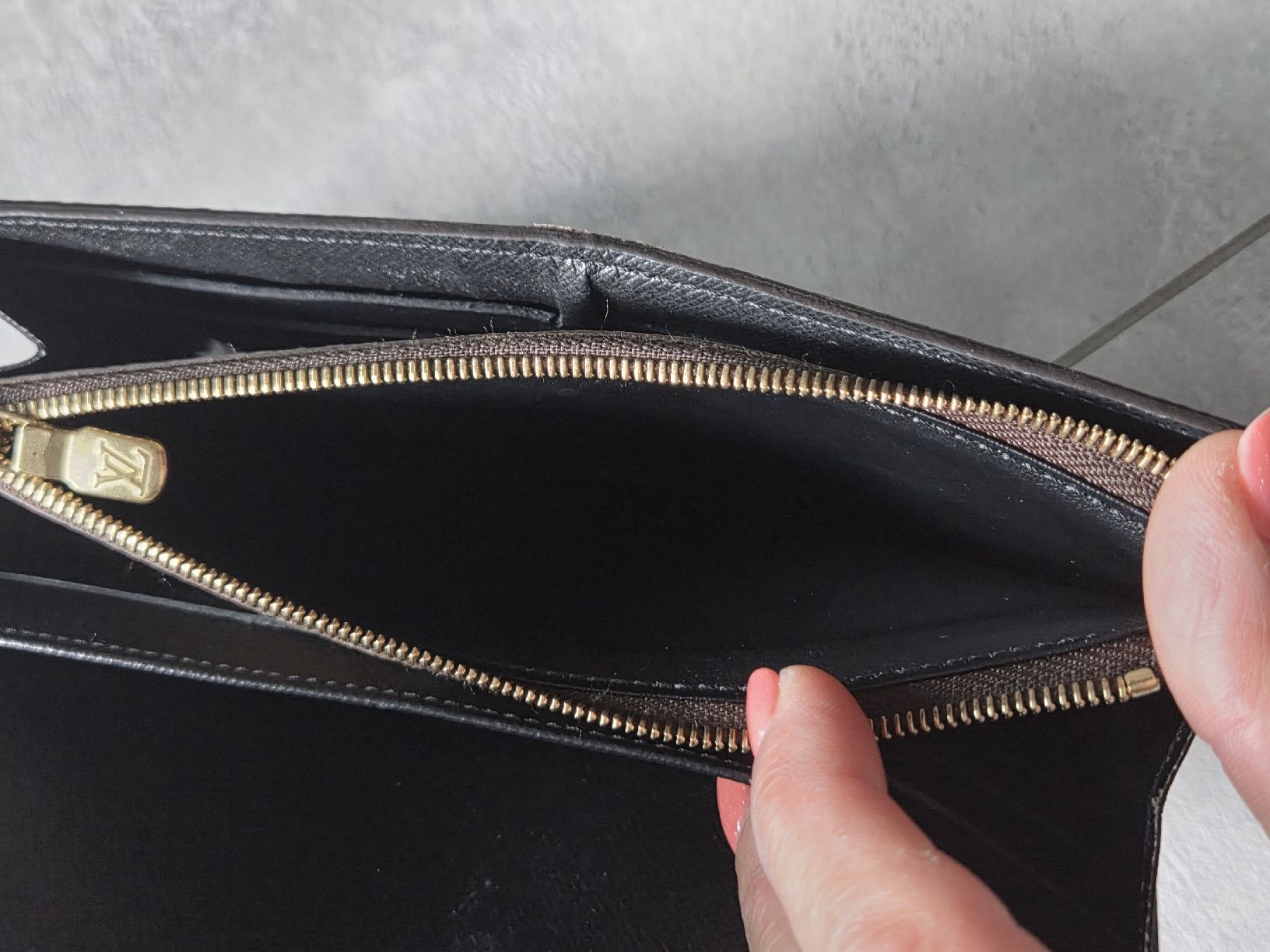 Louis Vuitton Portamonete: 100% Louis Vuitton sarah monogram Reverse Giant + quittung – Usato da bellinzona venduto da zeus6535 7
