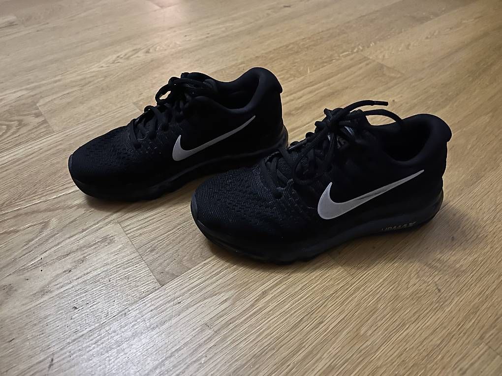 Nike Scarpe per ragazzi: Schöne Air Max Running Gr. 36 – Usato da Zürich venduto da MariaSusanne