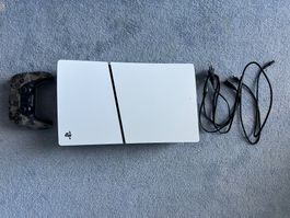 PlayStation 5 (PS5) Digital Edition + Controller