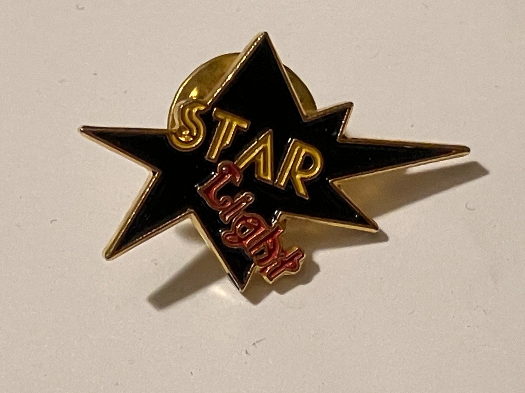 Plaquettes & Badges: 1 Pin Star Light – D'occasion à Basel par djwwpp