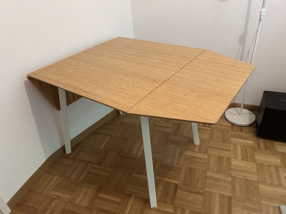 Tavoli: Ikea klappbarer Tisch – Usato da Zürich venduto da wan_2r7v