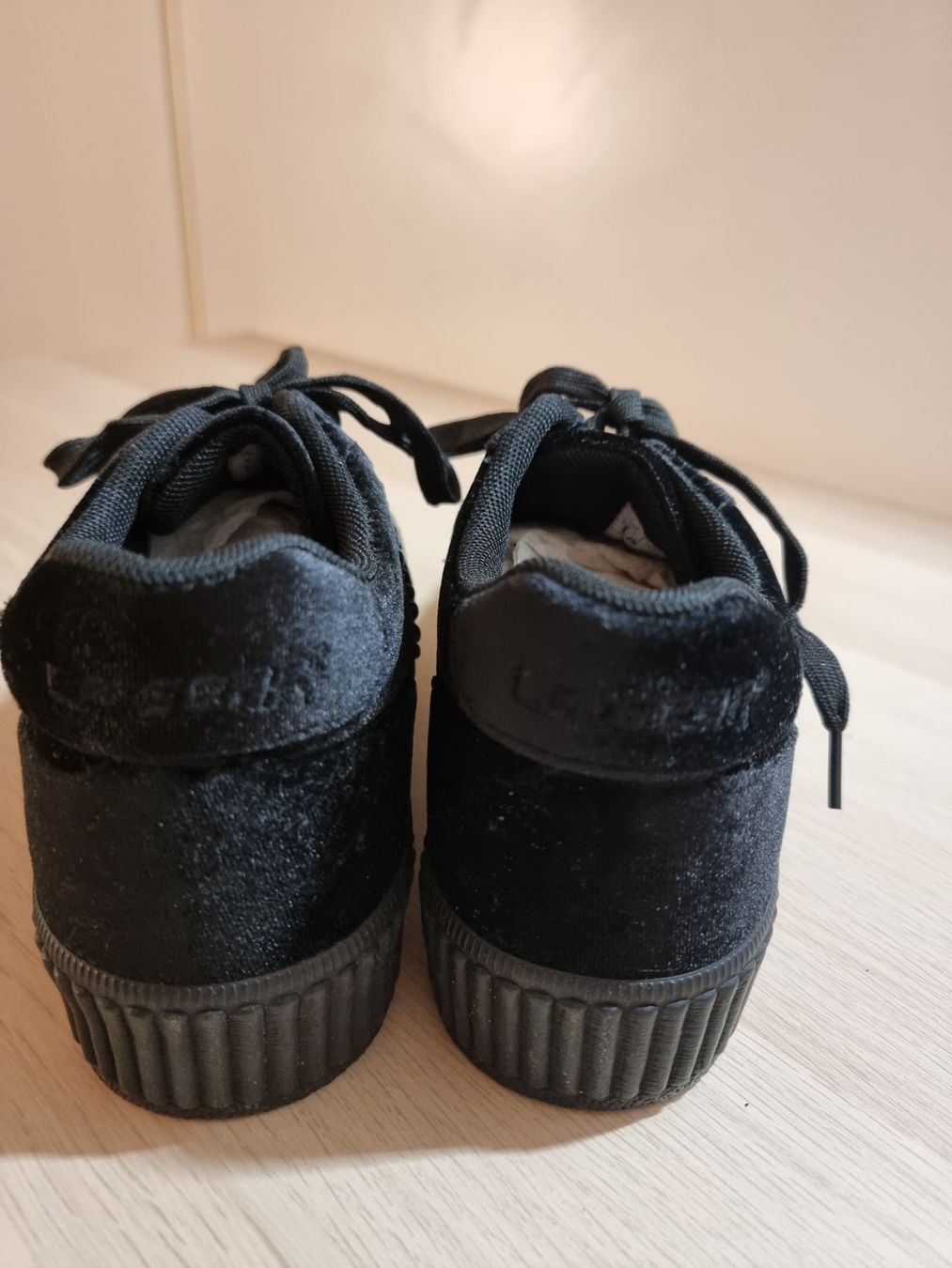 Chaussures hommes: Sneaker Gr 39, schwarz – Neuf (Voir description) à Interlaken par NataliiaS 5