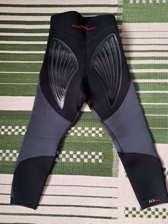 Neopren Hose (3/4), in Grösse S 48