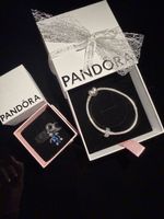 Pandora Armband mit Schildkröte Charm, Neuwertig!