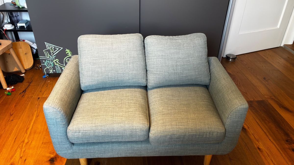 Sofas: Kinder Sofa  – D'occasion à Muttenz par dom_7tvx