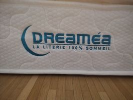 Matratze Dreaméa weiss gute Zustand 180x200cm