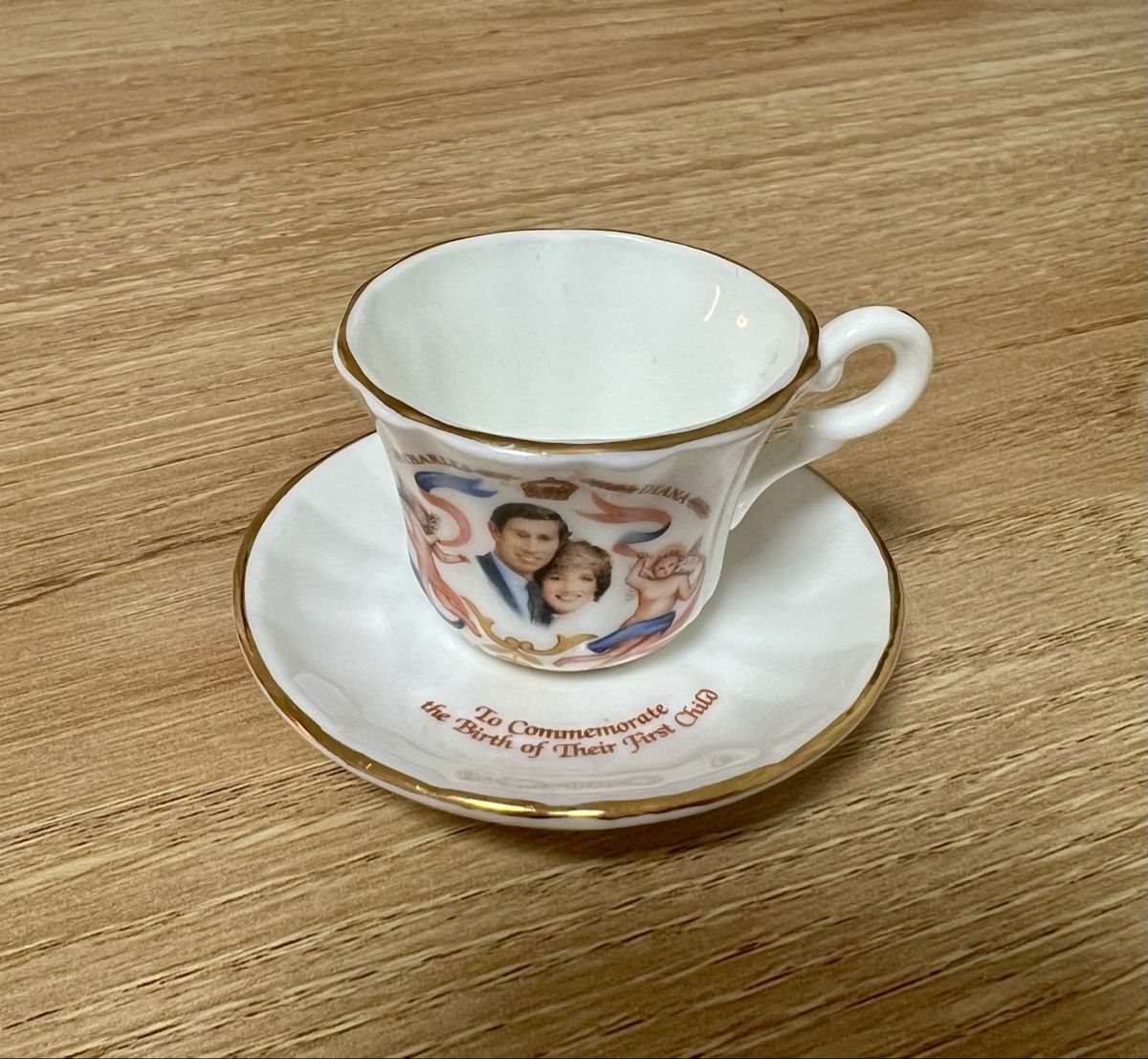 Tazze: Mini Teetasse Charles & Diana – Usato da Inwil venduto da TheSwissEagle