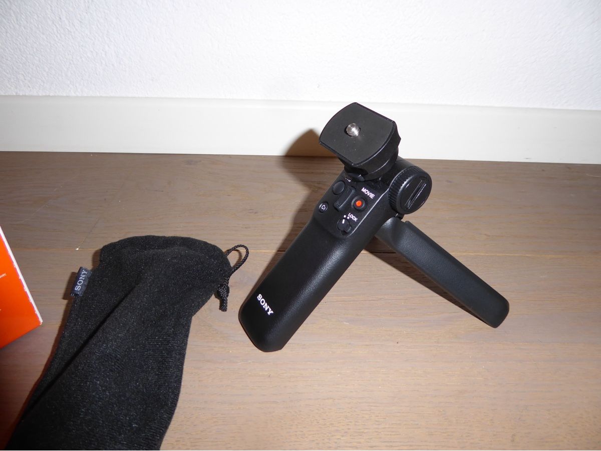 Trépieds & Accessoires: Sony GP-VPT2BT Stativ – Neuf (Voir description) à Flims Dorf par fad_8n6y 1