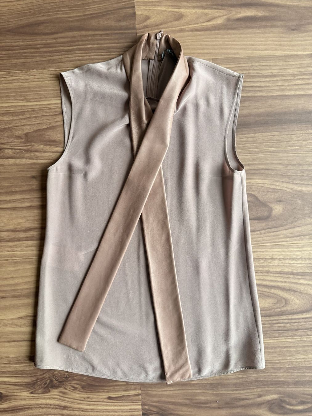 Kleiderpakete: Damen Bluse & kurzarm Pullover Gucci – Gebraucht aus Weisslingen von Gepy1 3
