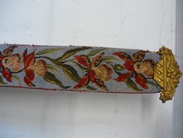 Antike  Wandteppich Wandschleife verziert