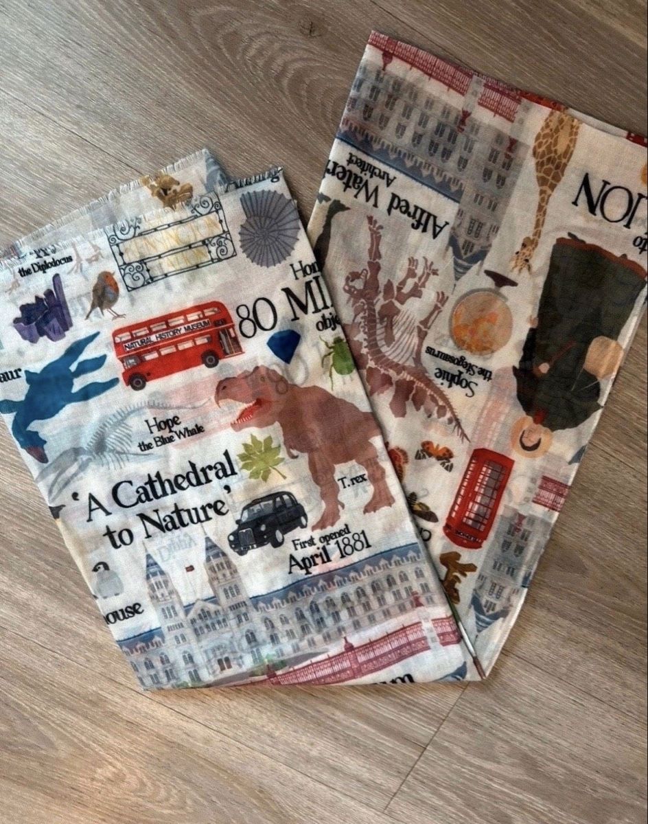 Foulard & Sciarpe: Natural History Museum Schal NEU – Nuovo (secondo la descrizione) da Balgach venduto da ren_xy57