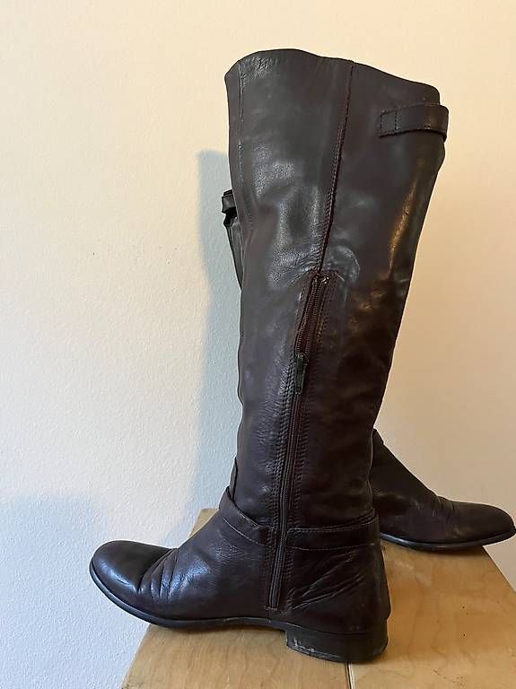 Scarpe da donna: Dunnkelbraune Lederstiefel – Usato da Bern venduto da nal_5x9x 1