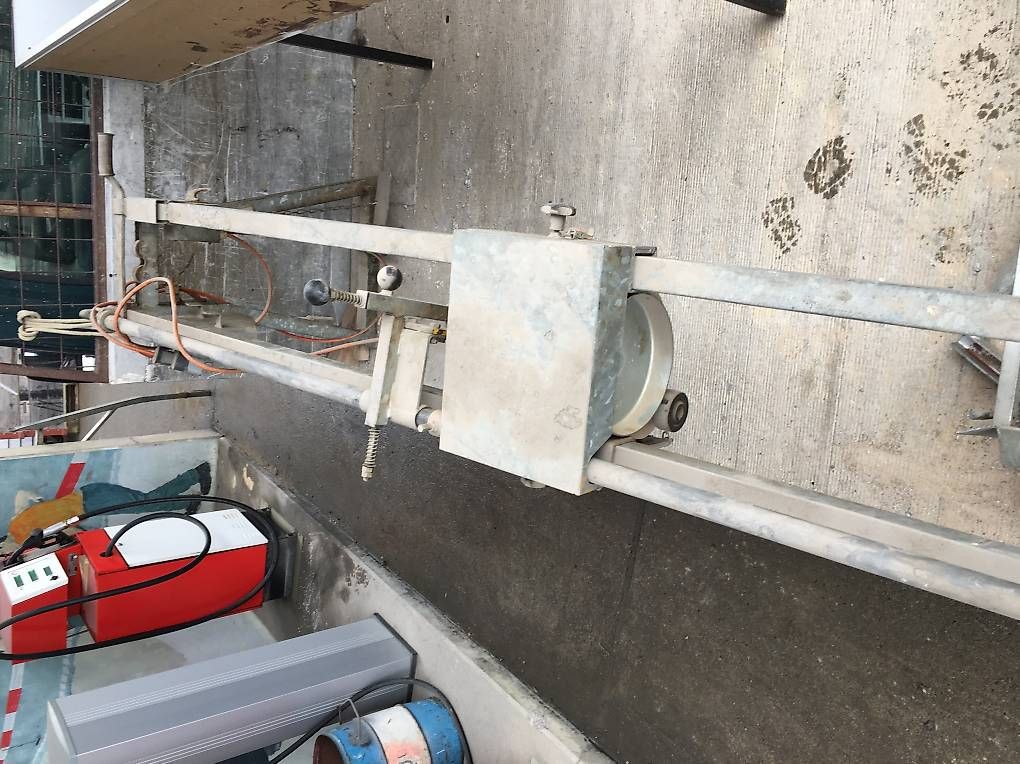 Travi: Deckenstützen Reiniger Condecta – Usato da Kirchdorf AG venduto da Heinz_Birchmeier 4