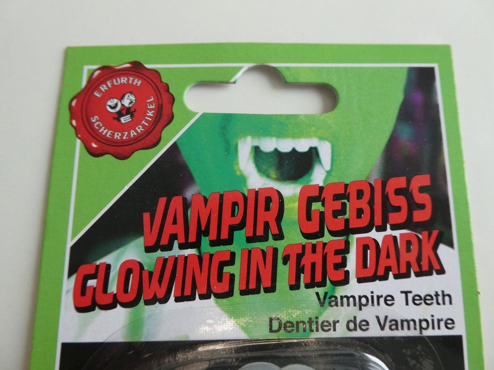2 Stk. Vampirgebiss / Vampirzähne für Kinder | Kaufen auf Ricardo