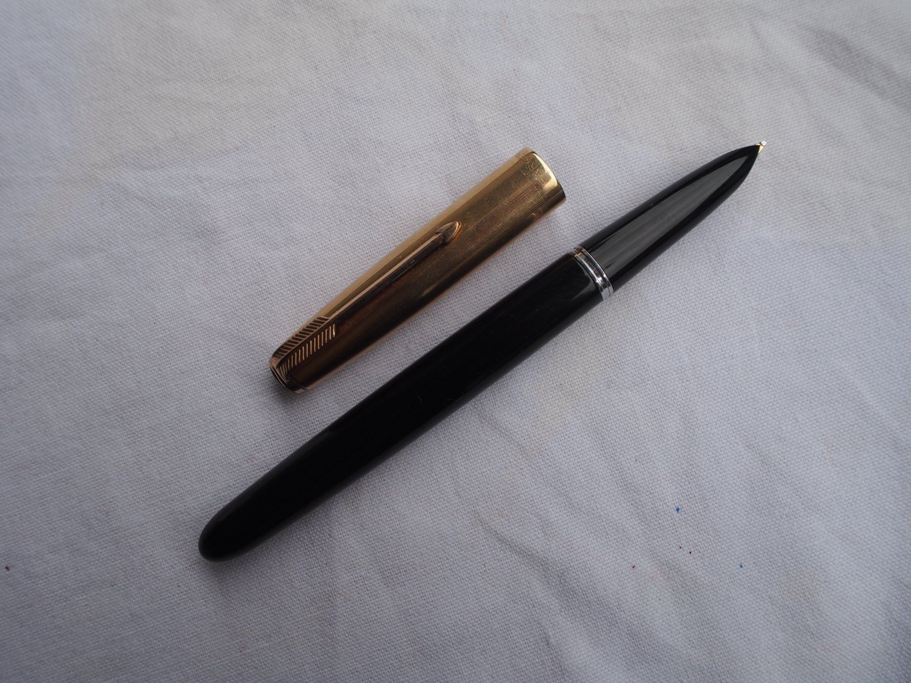 Parker Penna & Evidenziatori: PARKER 51, stylo plume, couleur gris – Usato da Meyrin venduto da SRemka 2