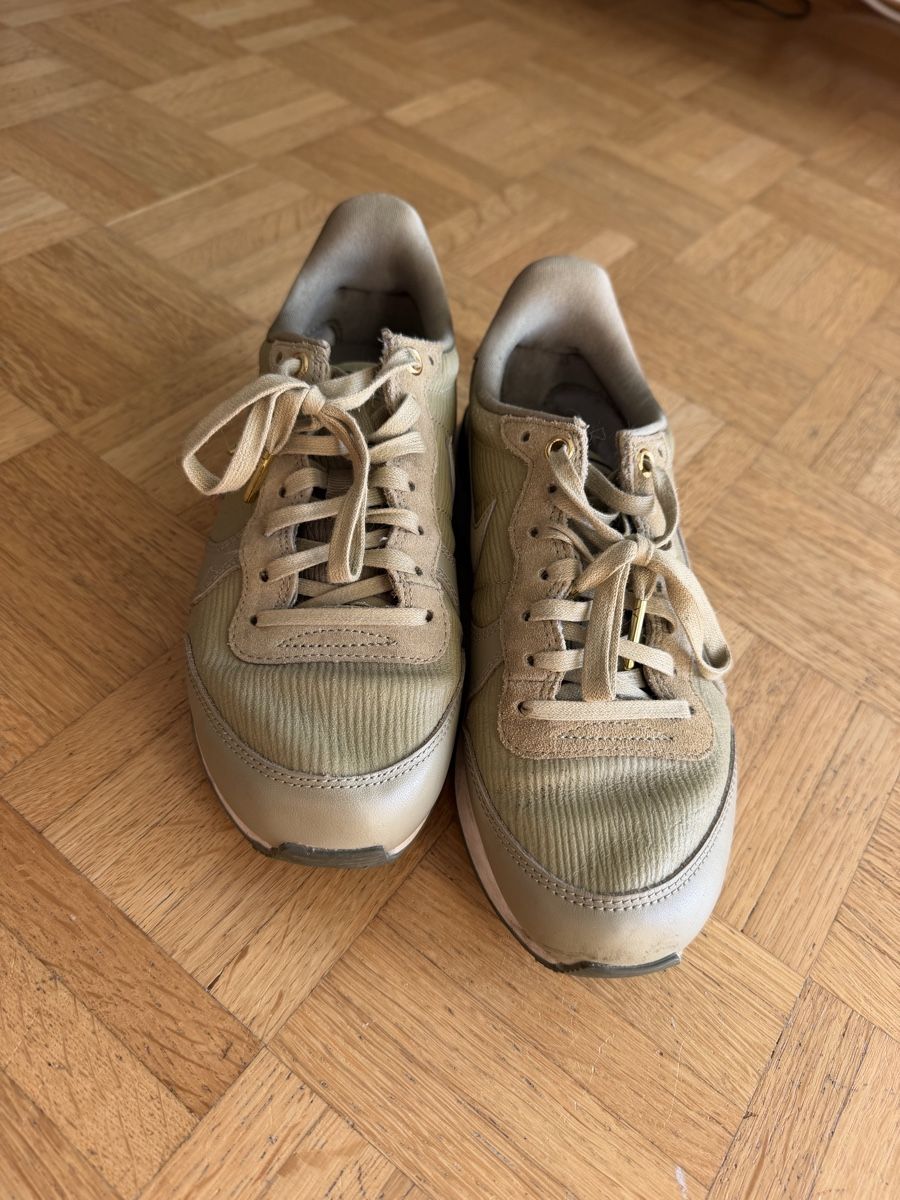 Nike Scarpe da donna: Nike Sneaker 37.5 – Usato da Zürich venduto da pocahontaas_ 1