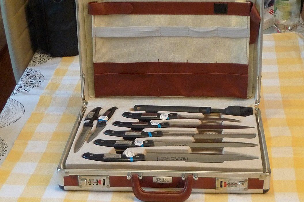 Coltelli: Messerkoffer-(Neuwertig)! – Usato da Bern venduto da bn1640