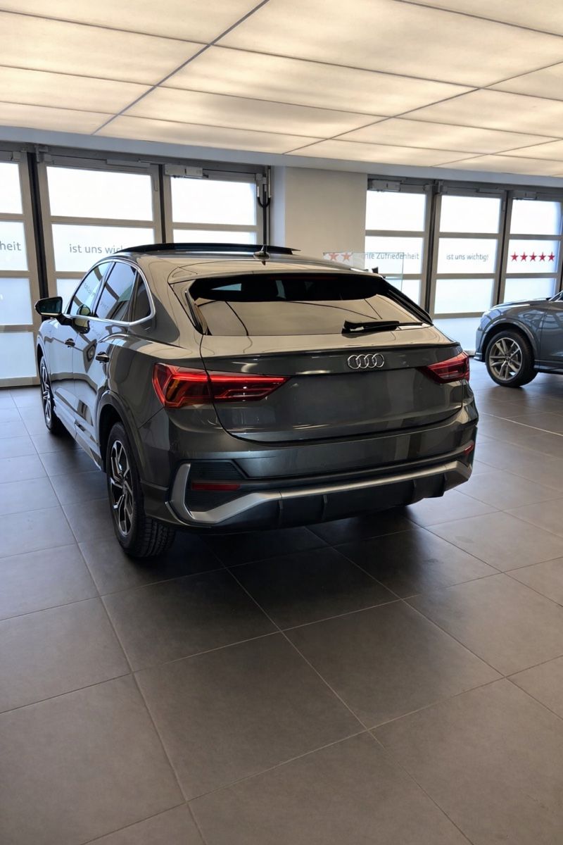 Audi Automobili: Audi Q3 Sportback – Usato da Corgémont venduto da Grubii92 1