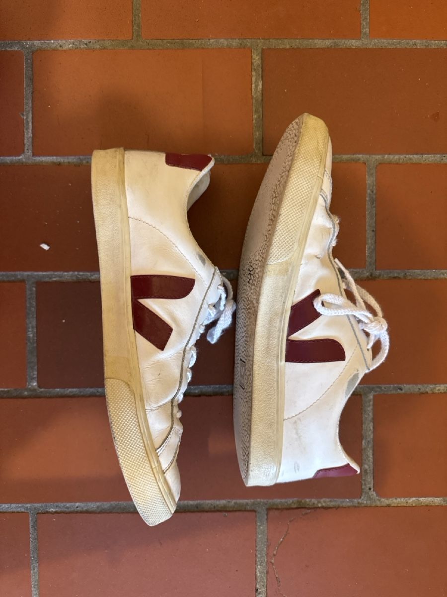 Veja Herrenschuhe: Veja Grösse 42 Rot – Gebraucht aus Basel von kla_6ln8 1