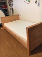 Baby- und Kinderbett von Pinolino