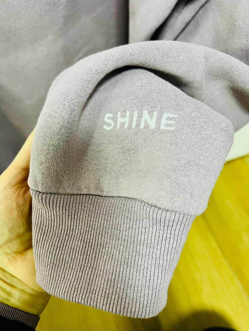 Pullover & Sweatshirts: Neuer Oversized Pullover in Pastell-Lila – Neu (gemäss Beschreibung) aus Goldach von kri_dyl6 2