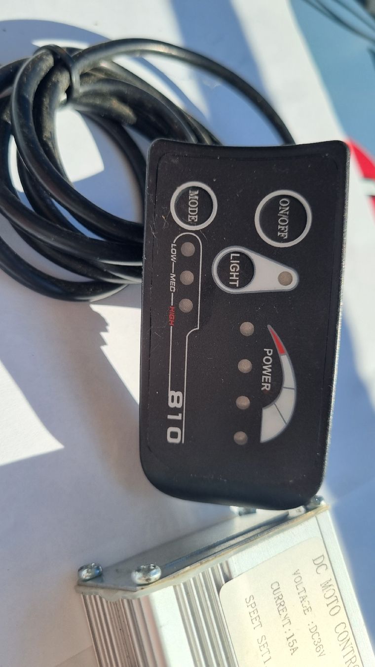Componenti elettronici: E-Bike Controller Set 36V 15A mit Display 810  – Nuovo (secondo la descrizione) da Langenthal venduto da ebike-langenthal 3