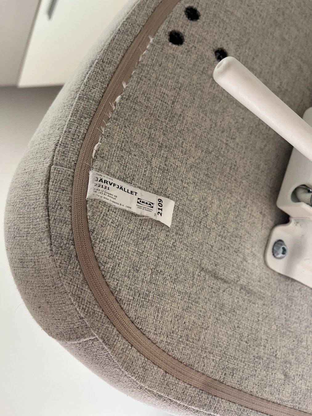 Ikea Sedie: IKEA JÄRVFJÄLLET Drehstuhl weiss – Usato da Glattbrugg venduto da vsi_hvz5 1