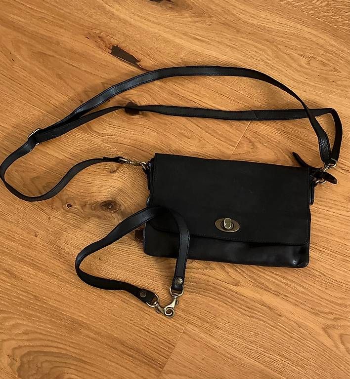 Borse da donna: Leder Umhängetasche | Clutch – Usato da Gümligen venduto da alessandra.ge
