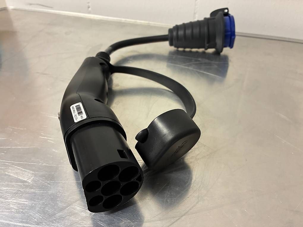 Laufwerke & Adapter: Elektroscout Adapter Typ 2 auf T23 – Neu (gemäss Beschreibung) aus Wolfwil von sch_9jzx 1