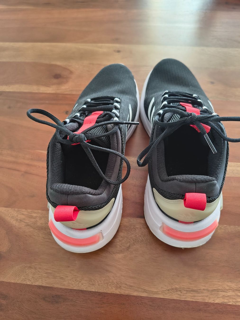 Adidas Chaussures hommes: Adidas Cloudfoam, wenig getragen – D'occasion à Baden par chr1st1an 1