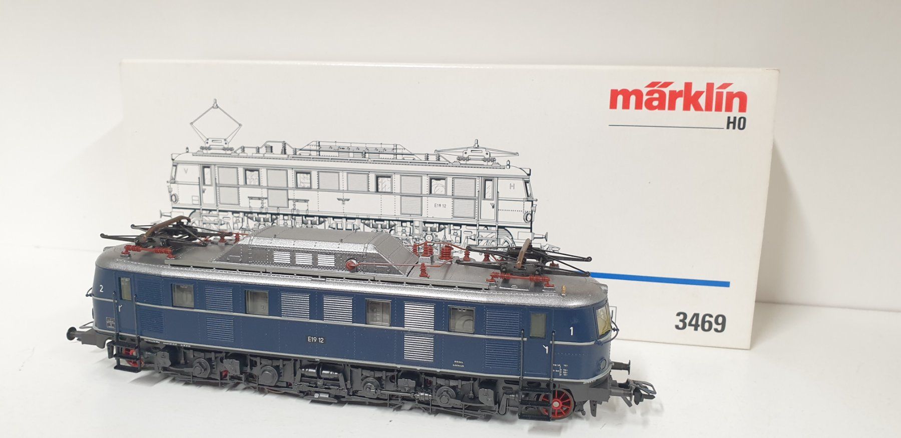 Märklin Modellini di ferrovie: Märklin DB BR E19 Digital/Analog H0/AC  3469 – Nuovo (secondo la descrizione) da Neuenhof venduto da ludovicco