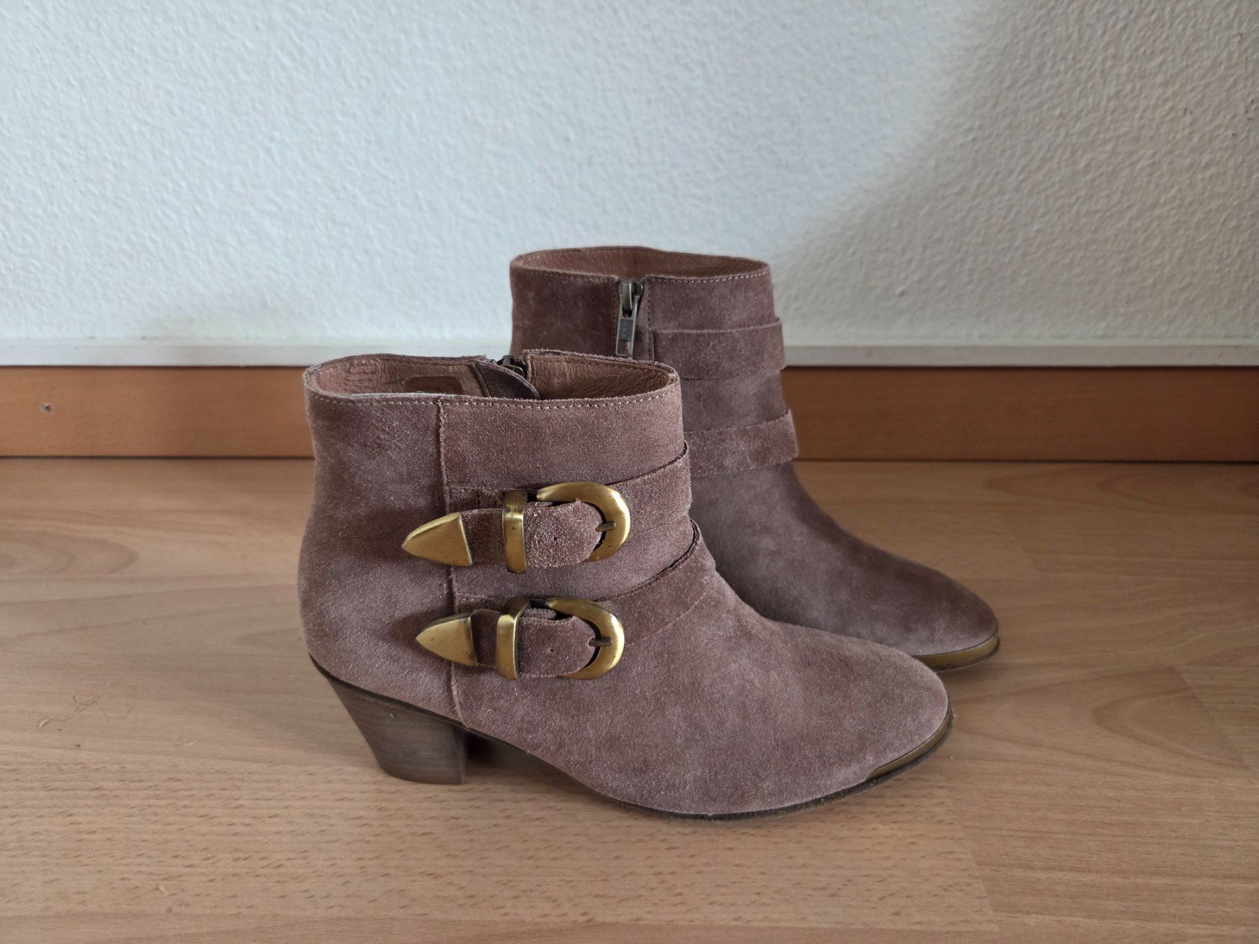 Sandro Scarpe da donna: Sandro – Leder-Booties, Gr. 37 – Usato da Zürich venduto da aktak