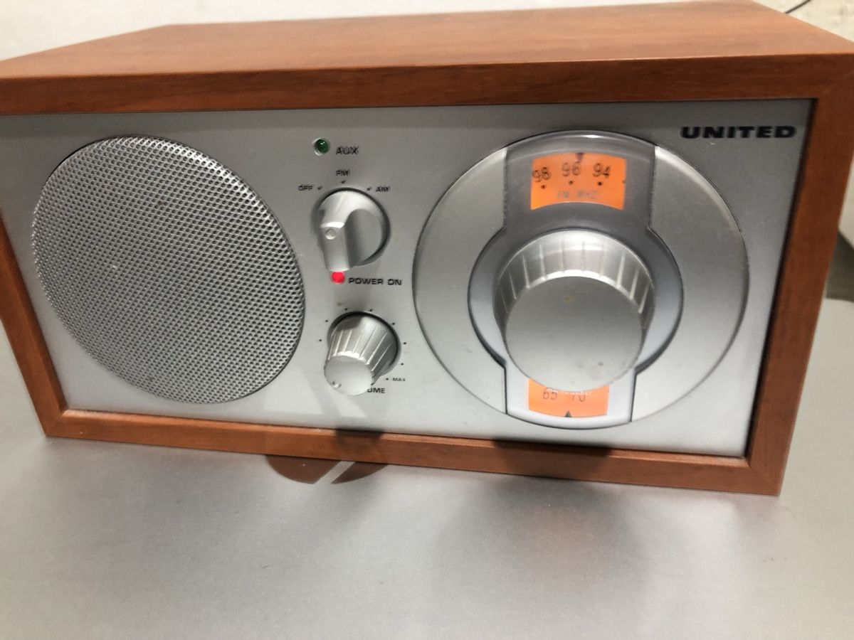 Radios: Radio – Gebraucht aus Biel-Bienne von alos07 1