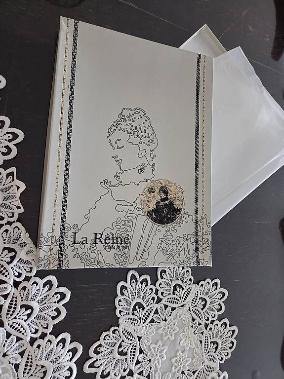 Altra biancheria da tavola: La Reine Tischdeckchen-Set mit Spitze – Nuovo e nell'imballaggio originale da Wallisellen venduto da led_dk26