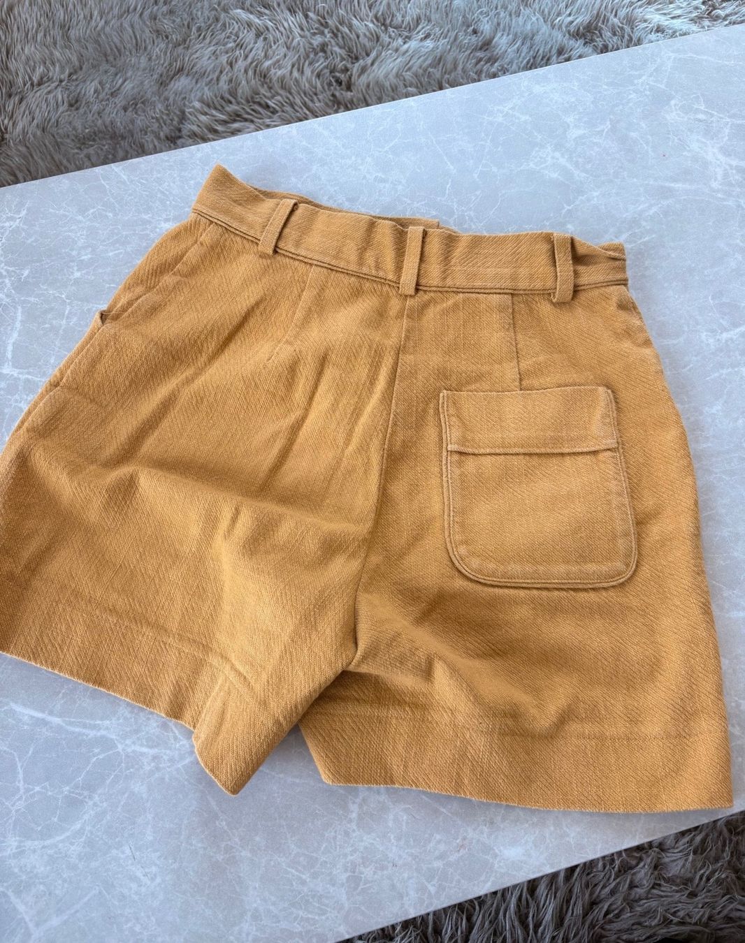 Sezane Pantalons: SÉZANE SHORTS – D'occasion à Bern par saendi95 1