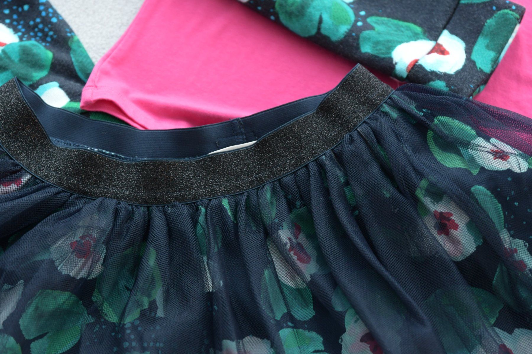 Catimini Lotti & Set di vestiti: neu Rock Catimini , Tshirt Hema gr. 152 – Nuovo e nell'imballaggio originale da Nuglar venduto da Korsika2 5