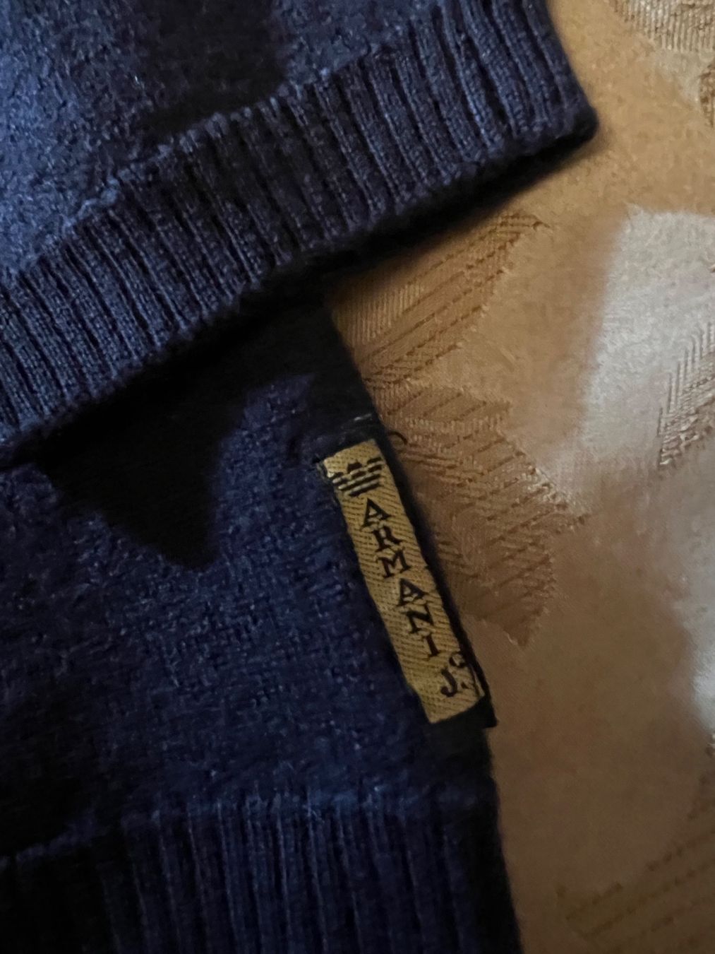 Armani Maglioni & Felpe: ARMANI Herren V-Pullover blau wolle gr.XL /L – Usato da Wetzikon ZH venduto da Evogv 1